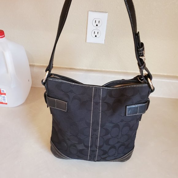 Like New Coach Black Signature Canvas Shoulder Bag Purse 3577 - Picture 7 of 16